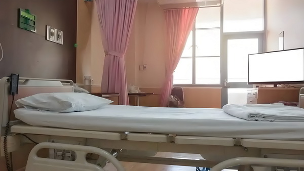 怎么申办深户_冯骥荐电影南京照相馆：没有抒情只有血的事实 有血的事实区：六大功能