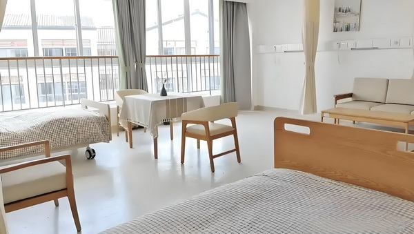 深户积分入户表_活佛王兴夫“点化”140位女信徒，全程不穿衣服，场面失控 为下蒙上婚姻也会一段阴影